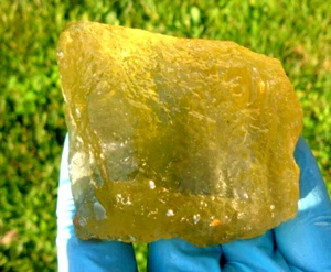 Esemplare di impatto Tektite meteorite vetro deserto libico (1355 crt) fossette gemma AAA - Foto 1 di 9