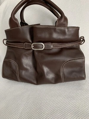 Cartera pequeña de cuero marrón Kenneth Cole Reaction Foto 1 de 4