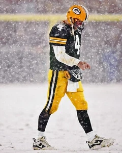 Foto de fútbol americano de la NFL Brett Favre juego de nieve paseo Green Bay Packers 8x10 - Imagen 1 de 1