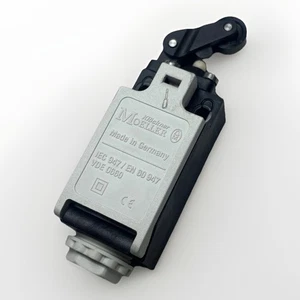Eaton/ Moeller | AT0-11-1-I | Limit Switch, Plunger, 415V, 1NO/1NC - Picture 1 of 7