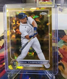 Miguel Cabrera 2022 Topps Edición Cromo Zafiro Dorado #/50 #194 - Imagen 1 de 2