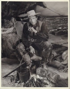 Gary COOPER - NORTH WEST MOUNTED POLICE - 1940 - N & B-TBE - 26 x 33 CM - Imagen 1 de 2