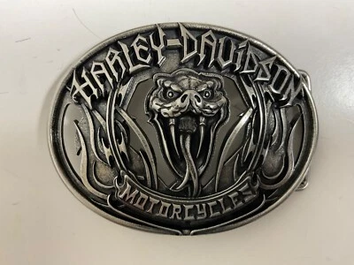 Raro Harley-Davidson Cabeza de serpiente de cascabel llamas hebilla de cinturón. Antiguo niquelado Foto 1 de 4