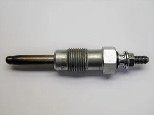 1 X 11V M14X1.25 GLÜHKERZE FÜR GÜLDNER MWM OLDTIMER SCHLEPPER GLÜHSTIFT - Picture 1 of 2