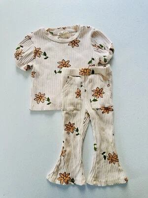 Conjunto de 12 meses de punto acanalado floral campana pantalones Jessica Simpson camisa pantalones Foto 1 de 4