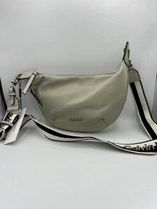 Borsa/borsa a tracolla Calvin Klein Saddie. (spedizione veloce) Nuovo - Foto 1 di 4