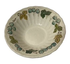 Vineyard by Metlox-Poppytrail -Vernon Ware 7" Rim Cereal Bowl - Picture 1 of 2