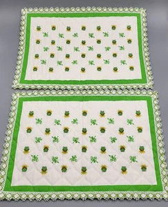 Set of 2 Muppets Kermit Frog Riding Bicycle Quilted Cloth Placemat Green Gold - Picture 1 of 3