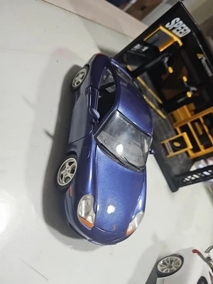 BURAGO 1/18 1:18 Porsche 911 carrera 1997 - Immagine 1 di 4