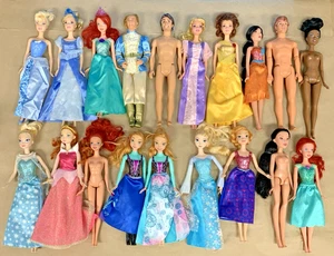 De colección - Mod Mattel Disney Princesa y Príncipe Muñeca Lote de 19 Muñecas y Ropa - Imagen 1 de 20