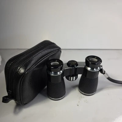 Vintage Tasco Compact Sports Binoculars 4x30   w/Case - Image 1 of 4