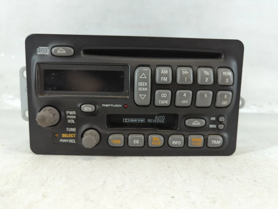 Receptor de radio reproductor de CD Pontiac Montana Am Fm 2000-2005 U5QNP Foto 1 de 4