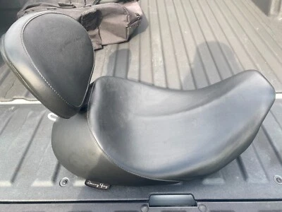 Harley Davidson Danny BigSeat gris con respaldo Street Glide (valor de 689,90 dólares) Foto 1 de 4