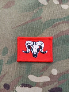 1 Artillery Brigade, British Army, Original Red Cloth Badge TRF NEW - Picture 1 of 4