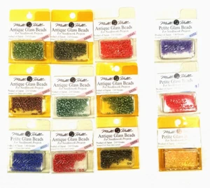 Menge 12 MÜHLE - HILL CRAFT ZIERLICHE & ANTIKE GLASPERLEN für NADELARBEITEN - Bild 1 von 5