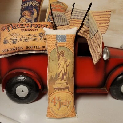Patriotic Statue Of Liberty  Vintage Inspired Tuck Pillow Peg/ Door Hanger  - Image 1 of 2