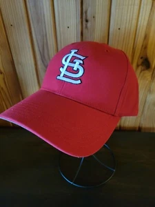 MLB St. Louis Cardinals Adjustable Baseball Hat Cap Red by Fan Favorite NWT - Picture 1 of 10