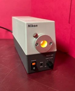 AS IS POWER ON Nikon RLS-100 Mikroskop Halogen Lichtquelle - Bild 1 von 11