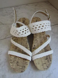 Neu im Karton Olive & Edie Colette cremefarbene Korksandale mit geflochtenen Riemen Größe Damen 5 M - Bild 1 von 7