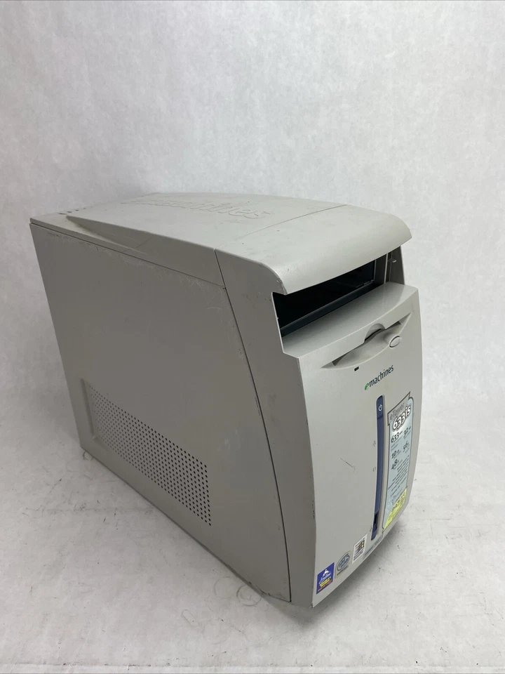 eMachines eTower 633is MT Intel Celeron 633HMz 512MB RAM No HDD No OS - Image 1 of 4