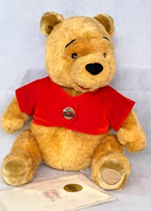 Peluche Disney Heirloom Winnie The Pooh - Auténtico oso de peluche - Imagen 1 de 11