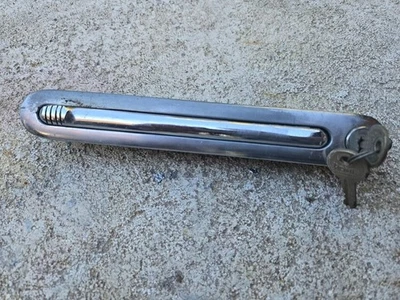 poignee avec serrure de porte ferrari - Photo 1/2