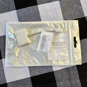 Apple iPhone Lightning Digital AV Adapter - Picture 1 of 5