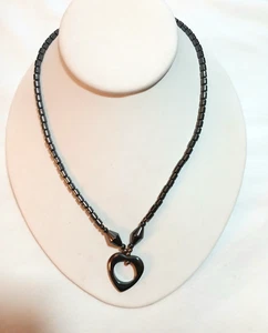 Hematite necklace with hematite heart 18 inches - Picture 1 of 2