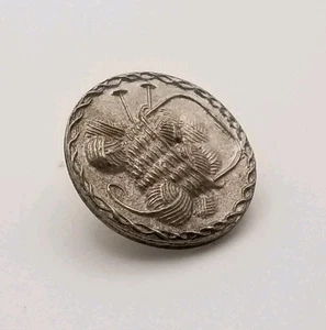 1984 Original Randy Miller Sewing Button Pewter Metal Marked Knitting Basket Art - Picture 1 of 6