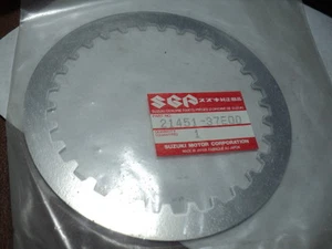 1996-2000 SUZUKI RM250 RM 250 CLUTCH PLATE METAL NOS OEM 21451-37E00 21451-37E10 - Picture 1 of 1