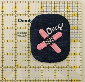 Vintage Ouch! Band Aid Aufbügeln Aufnäher unbenutzt rosa Bandhilfe Denim - Bild 1 von 2
