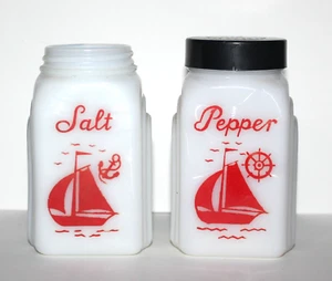 Vintage Milk Glass Art Deco McKee Glass Sail Boat Salt Pepper Shakers Retro CP1 - Picture 1 of 8