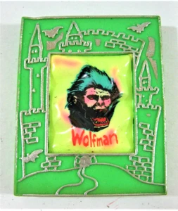 Dije Monstruo enmarcado en la Oscuridad Wolfman Brillo en la Oscuridad Venta Juguete Stock Antiguo GC - Imagen 1 de 1