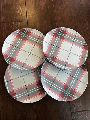Juego de 4 platos de ensalada de Navidad Hearth & Hand de melamina verde a cuadros de vacaciones de 8,5" Foto 1 de 3