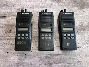 Lot of 3 Used Motorola MTS2000 UHF Portable Radio No Battery A1 - Picture 1 of 5