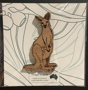 Wooden 3D Laser Etched Australia Souvenir Fridge Magnet - Australian Kangaroo - Imagen 1 de 1