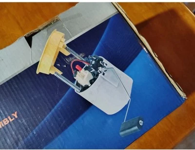 Conjunto de bomba de combustible eléctrica MOSTPLUS ISO/TS16949  Foto 1 de 4