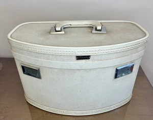 Vintage Wheary Train Case Luggage Cream Suitcase Retro Make Up Case - Picture 1 of 22