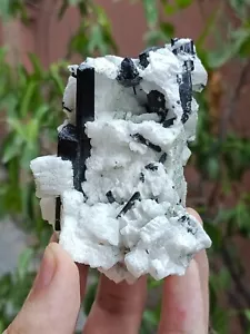 Cristales de turmalina Schorl naturales de 134 g con muestra mineral combinada Feldsper - Imagen 1 de 14