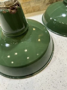 Vintage PORCELAIN ENAMEL GREEN 12" LAMP LIGHT SOCKET HARWARE industrial GOODRICH - Picture 1 of 7