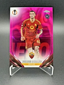 2023-24 Topps Chrome UEFA Club Riccardo Pagano #12 PINK LAVA RC - Roma - Bild 1 von 2