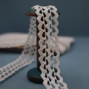 Vintage French Insertion Lace Cotton Bobbin Lace Geometric Openwork Trim - Picture 1 of 7