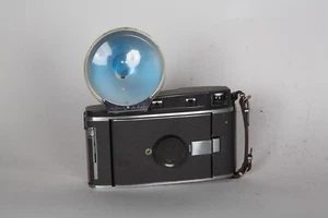 POLAROID 150 LAND CAMERA WITH FLASH - Picture 1 of 5
