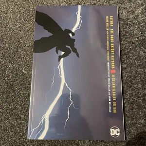 The Dark Knight Returns 30th Anniversary Edition (2016) - Bild 1 von 2