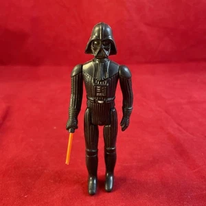Modellino Star Wars Kenner Darth Vader 1977 sciolto mantello mancante - Foto 1 di 7