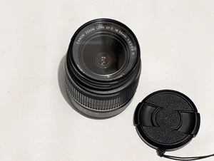 Canon EF-S 18-55mm 1:3.5-5.6 IS lens with UV Filter - Bild 1 von 3