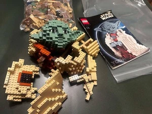 Juego de colección Lego Star Wars Yoda Ultimate Collector Series 7194 con manual 98% - Imagen 1 de 5