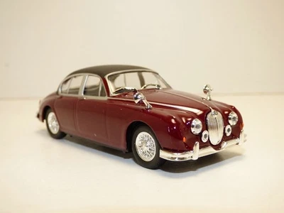 JAGUAR MKII bordeaux 1/43 Série TV Inspecteur MORSE - Immagine 1 di 4