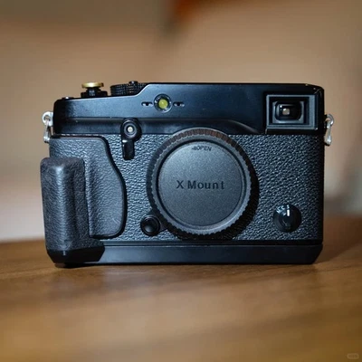 Fujifilm X-Pro1 16.3MP Mirrorless Digital Camera Black Body (No Inlcude Lens) - Image 1 of 4