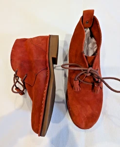 Hush Puppies Orange Chukka Suede Tassell Booties Sz 7.5M. NWOB Read! - Picture 1 of 8